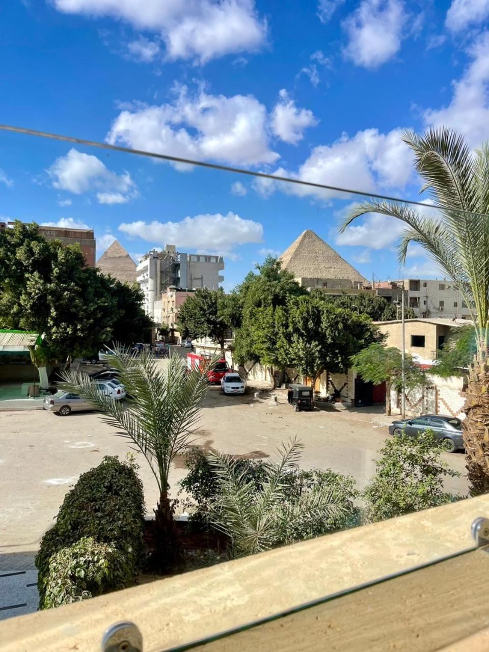 Cleopatra Tower Pyramid View Hotell Kafret el-Gabal Exteriör bild