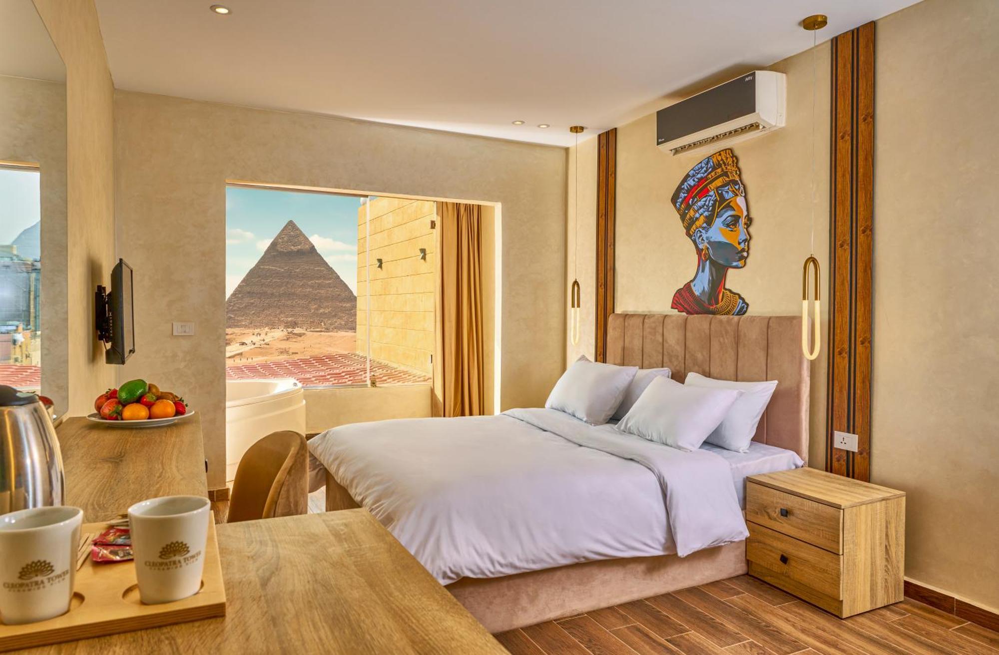 Cleopatra Tower Pyramid View Hotell Kafret el-Gabal Exteriör bild